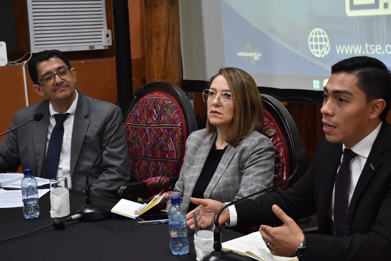 TSE fortalece formación cívica con diplomado sobre partidos políticos